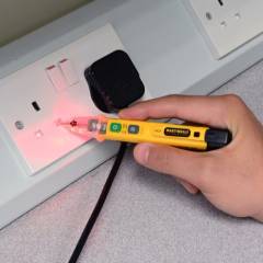 Martindale NC4 Dual Sensitivity Non-contact Voltage Tester