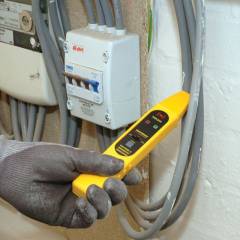 Martindale TEK200 Non Contact Voltage & Magnetic Field Detector